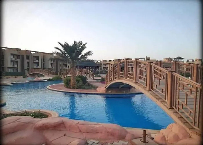 Blue Bay Sokhna Aqua Park بلو باي اسيا العين السخنه - عائلات فقط 4*
