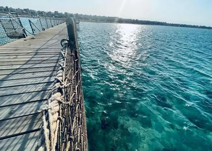 Blue Bay Sokhna Aqua Park بلو باي اسيا العين السخنه - عائلات فقط 4*