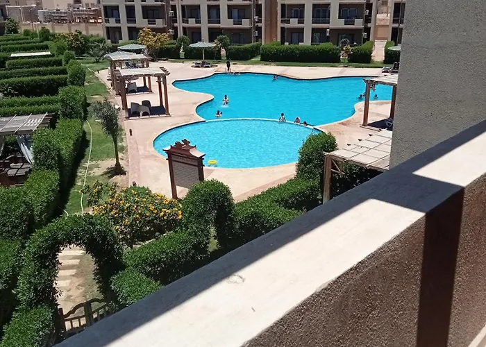 Blue Bay Sokhna Aqua Park بلو باي اسيا العين السخنه - عائلات فقط 4*
