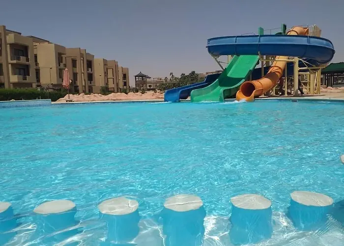 Blue Bay Sokhna Aqua Park بلو باي اسيا العين السخنه - عائلات فقط 4*